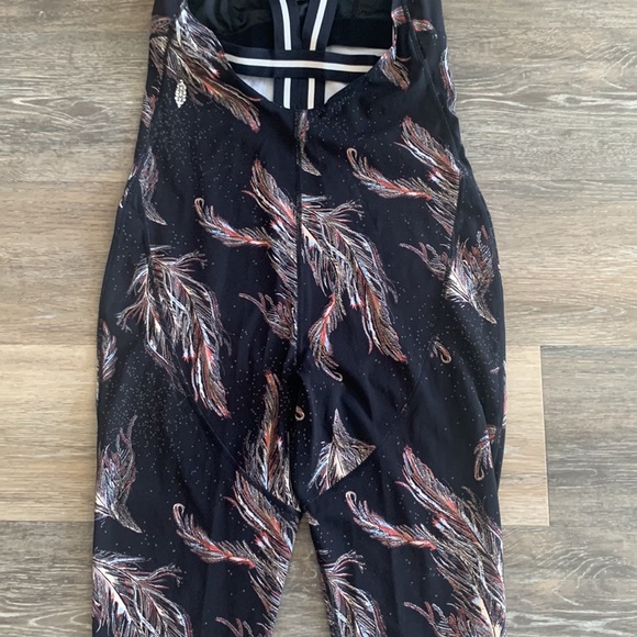 Free People Movement jumpsuit workout one piece feather print sz large - Picture 5 of 11